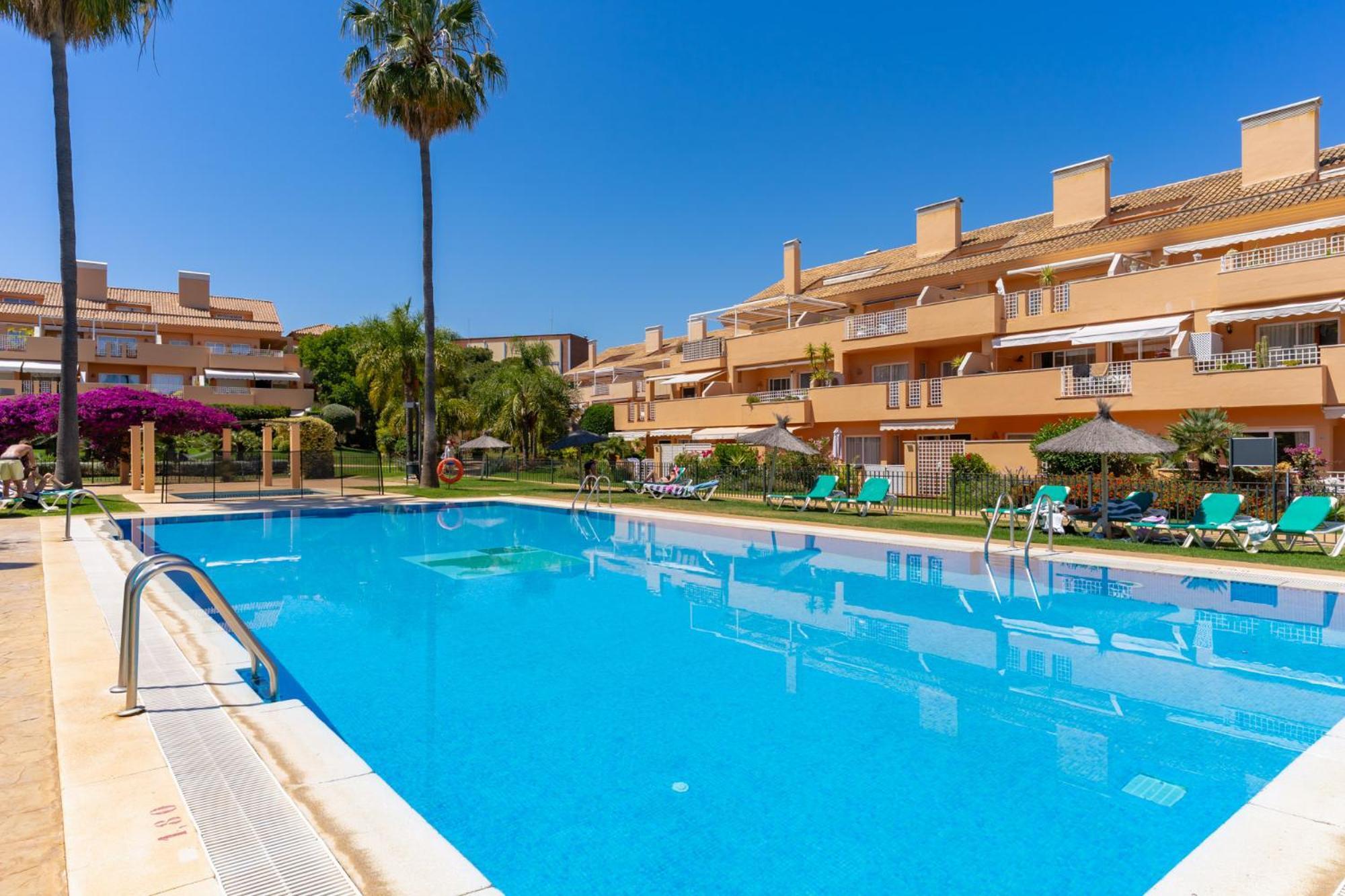 Piso-lechuza Elviria Appartement *